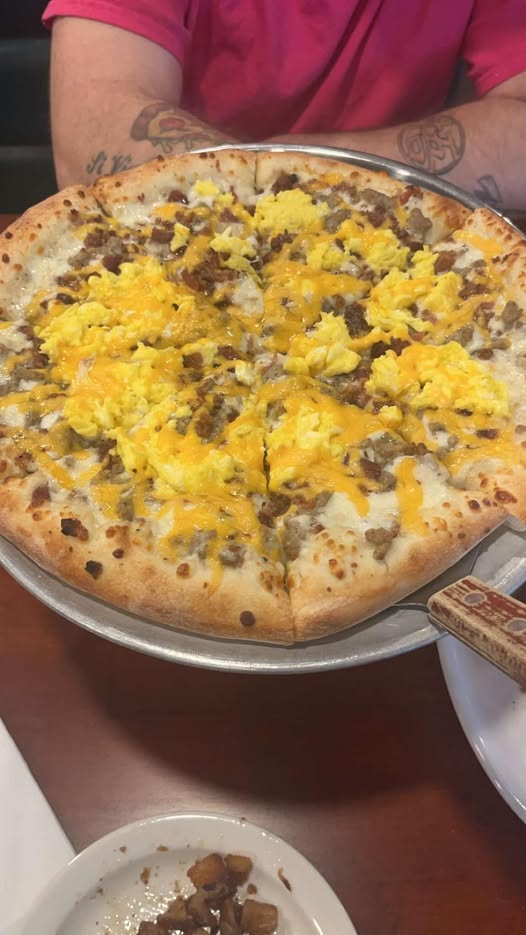 Papa Cibo Breakfast Pizza