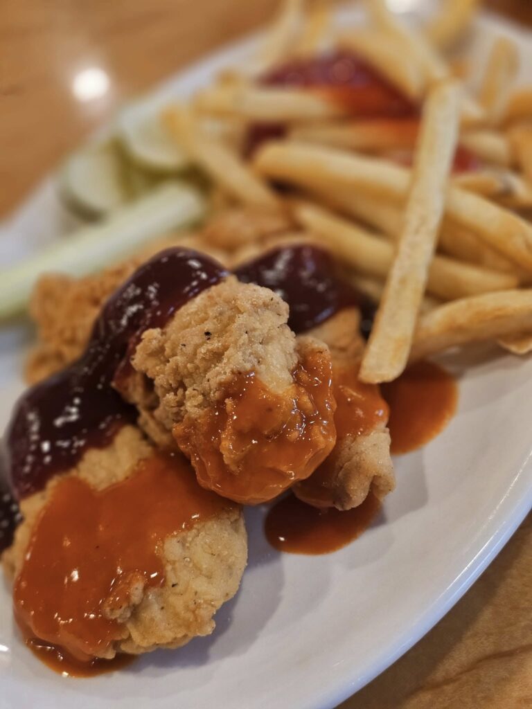 chicken tenders with buff and bbq